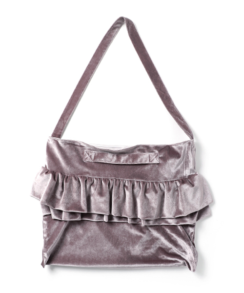 one after another NICE CLAUP（ワンアフターアナザーナイスクラップ）の「ベロアフリルバッグ（ショルダーバッグ・レディース・グレー/ブラック/ライトベージュ/ライトグレー/ピンク・FREE）」の4枚目の写真