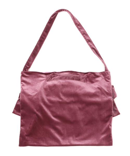 one after another NICE CLAUP（ワンアフターアナザーナイスクラップ）の「ベロアフリルバッグ（ショルダーバッグ・レディース・グレー/ブラック/ライトベージュ/ライトグレー/ピンク・FREE）」の6枚目の写真