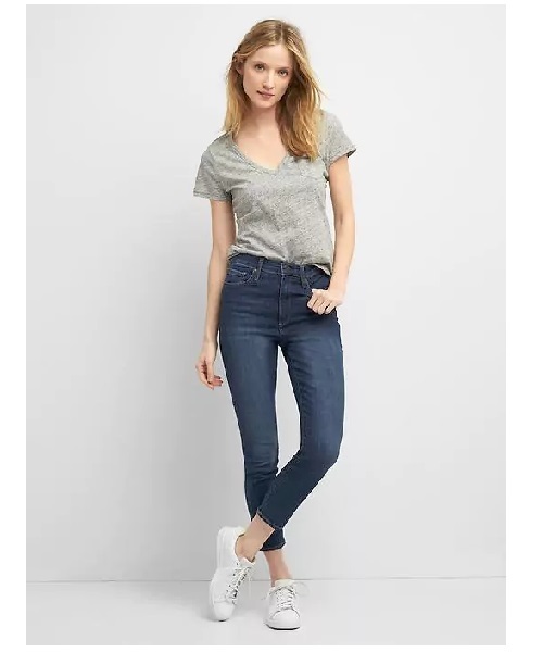 GAP(ギャップ)の「トゥルースキニー スーパーハイライズ クロップドジーンズ(デニムパンツ・レディース・インディゴブルー・29inch/26inch/23inch/24inch/25inch/28inch/27inch)」の3枚目の写真