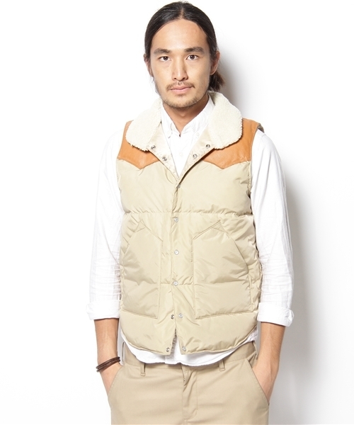 WEGO（ウィゴー）の「レザー切替ダウンベスト（ダウンベスト・メンズ・ブラック/ベージュ/ネイビー/オレンジ・SMALL/MEDIUM/LARGE）」の2枚目の写真