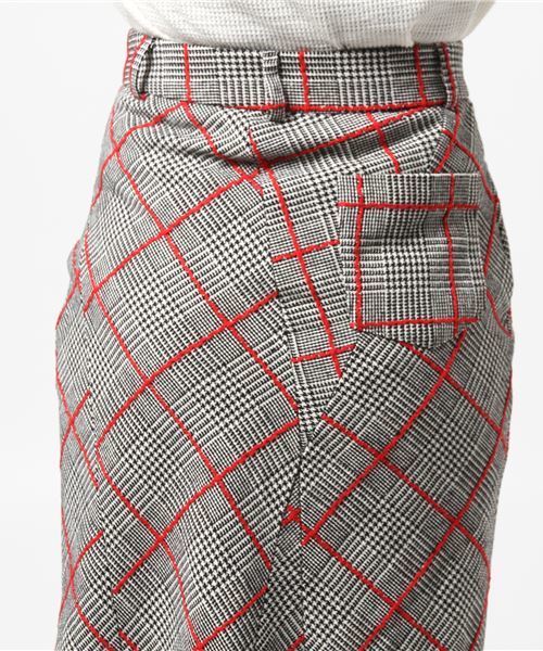 Ameri（アメリ）の「UNIQUE CHECK SKIRT（スカート・レディース・ベージュ/ブラック・S/M/SMALL/MEDIUM）」の14枚目の写真