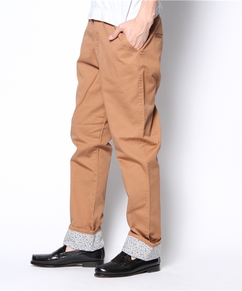 WEGO(ウィゴー)の「WEGO/裾裏花柄トラウザー(チノパンツ・メンズ・グレイッシュベージュ/ワイン/ネイビー・LARGE/SMALL/MEDIUM)」の4枚目の写真
