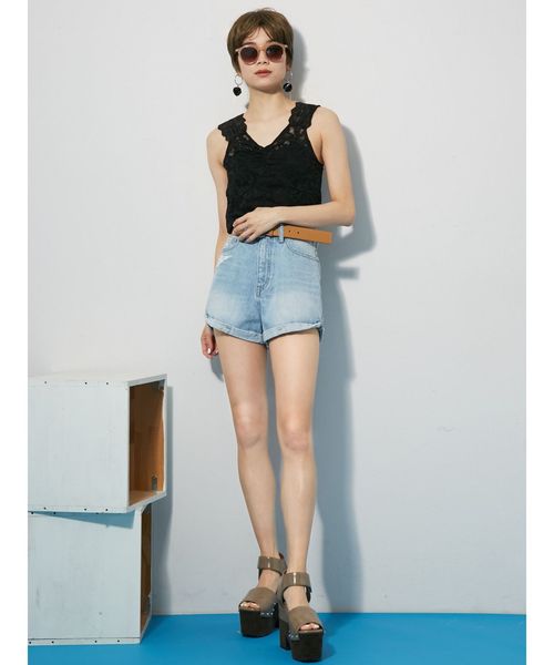 EMODA（エモダ）の「ヘムロールジャストウエストショートパンツ（デニムパンツ・レディース・ホワイト/ライトブルー/インディゴブルー・SMALL/MEDIUM）」の12枚目の写真