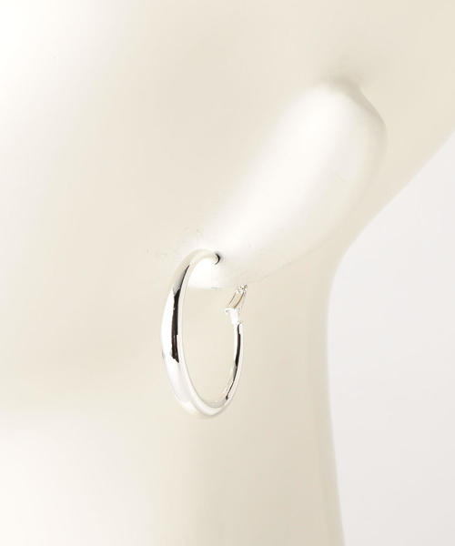 BEAUTY&YOUTH UNITED ARROWS（ビューティーアンドユースユナイテッドアローズ）の「BY メタルビックシンプルフープピアス（ピアス（両耳用）・レディース・ゴールド/シルバー・FREE）」の7枚目の写真