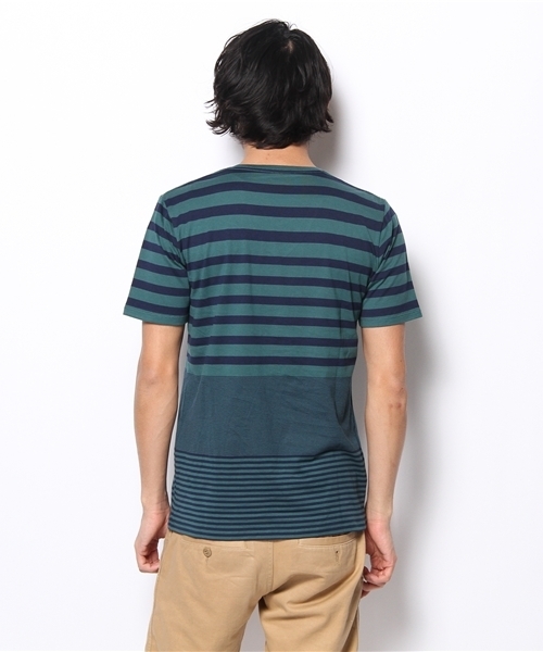 AMERICAN RAG CIE(アメリカンラグシー)の「AMERICAN RAG CIE ランダムピッチボーダーカットソー 108-AOB-M131-CT070∵(Tシャツ/カットソー・メンズ・グリーン系その他/アイボリー/ブルー系その他・1/2)」の6枚目の写真
