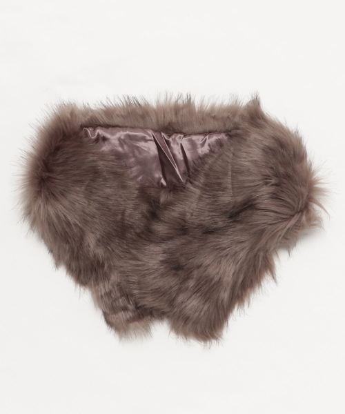 YECCA VECCA（イェッカヴェッカ）の「ファーティペット（ストール/ショール・レディース・ネイビー/グレー/キャメル/その他6・FREE）」の2枚目の写真