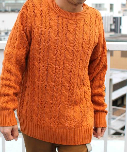 Denime（ドゥニーム）の「ざっくりケーブルクルーネックニット（ニット/セーター・メンズ・ホワイト/ブラック/グレー/オレンジ・SMALL/MEDIUM/LARGE）」の4枚目の写真