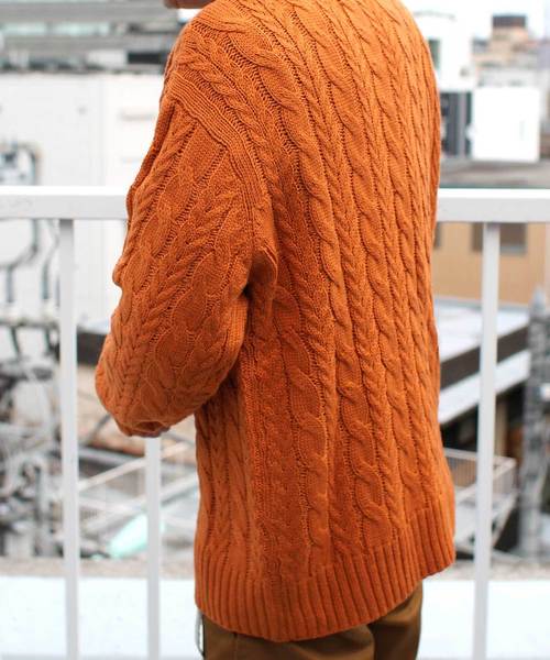 Denime（ドゥニーム）の「ざっくりケーブルクルーネックニット（ニット/セーター・メンズ・ホワイト/ブラック/グレー/オレンジ・SMALL/MEDIUM/LARGE）」の22枚目の写真