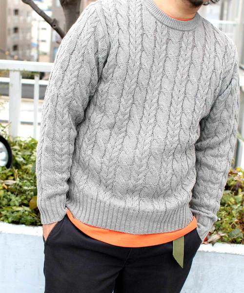 Denime（ドゥニーム）の「ざっくりケーブルクルーネックニット（ニット/セーター・メンズ・ホワイト/ブラック/グレー/オレンジ・SMALL/MEDIUM/LARGE）」の18枚目の写真