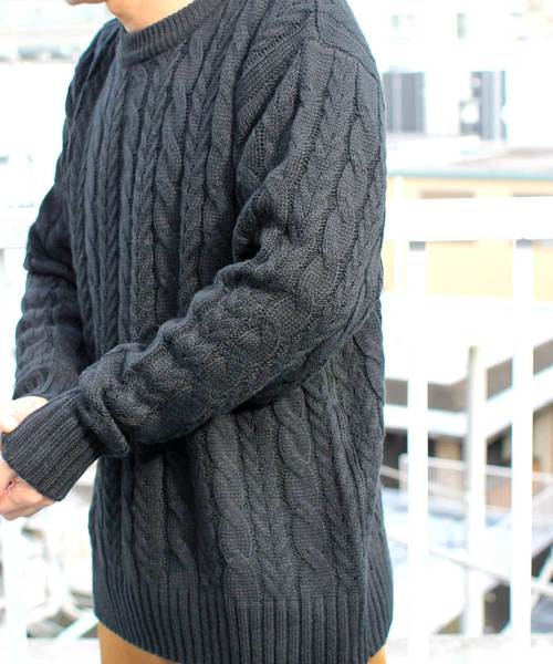 Denime（ドゥニーム）の「ざっくりケーブルクルーネックニット（ニット/セーター・メンズ・ホワイト/ブラック/グレー/オレンジ・SMALL/MEDIUM/LARGE）」の17枚目の写真