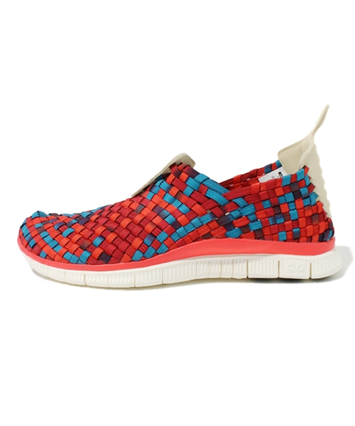 BEAMS BOY(ビームスボーイ)の「△NIKE / フリーウーブン(スニーカー・レディース・その他1/その他2・23/24)」の3枚目の写真