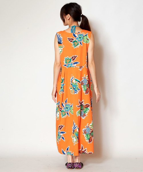 チャイハネ（チャイハネ）の「【チャイハネ】メキシカンフラワーVネックノースリーブワンピース（ワンピース・レディース・ブラック/オレンジ/ブルー・FREE）」の17枚目の写真