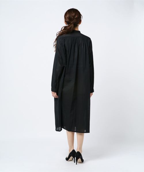 rps（アールピーエス）の「衿ギャザーシャツワンピース（ワンピース・レディース・ブラック/グレー/オフホワイト/グリーン・M）」の8枚目の写真