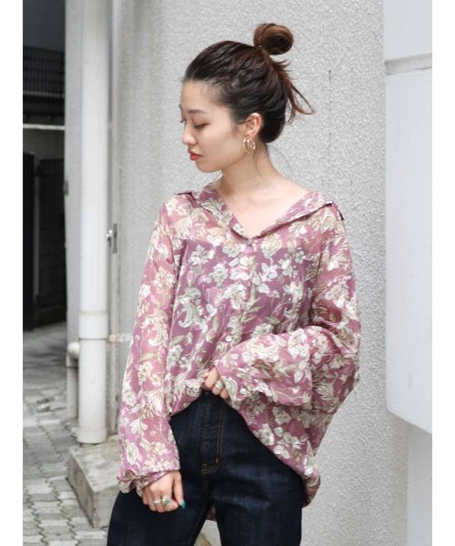 Ungrid(アングリッド)の「ジャカードフラワールーズシャツ(シャツ/ブラウス・レディース・ベージュ/パープル/ブラウン・FREE)」の7枚目の写真