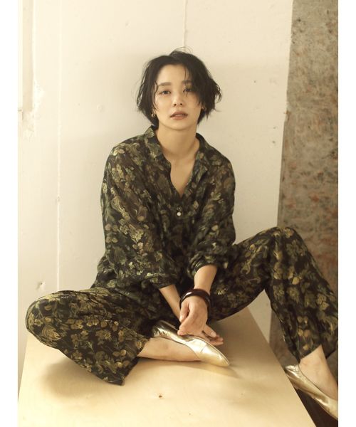 Ungrid(アングリッド)の「ジャカードフラワールーズシャツ(シャツ/ブラウス・レディース・ベージュ/パープル/ブラウン・FREE)」の20枚目の写真