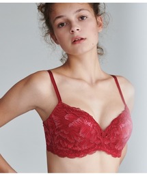 PEACH JOHN�i�s�[�`�E�W�����j�́u�y�u�����ڑ̏d�I�t�v�ő�q�b�g�I�ؗ�ȑ����[�X�́u�X�}�[�g�u���v�z�X�}�[�g�u���O�����y�^���i�u���j�v