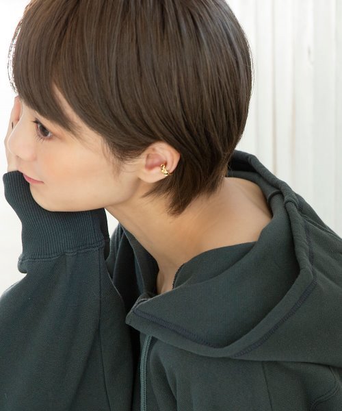 colleca la（コレカラ）の「キルティングイヤーカフ（イヤーカフ・レディース・シルバー/ゴールド・ﾌﾘ-）」の3枚目の写真