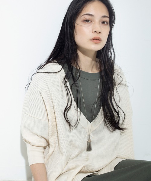 Audition(オーディション)の「M1397 ヴィンテージワッフルVネックプルオーバー(Tシャツ/カットソー・レディース・ブラック/オリーブ/キナリ・MEDIUM)」の21枚目の写真