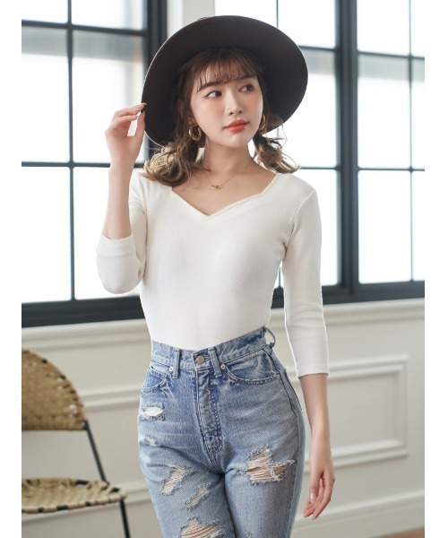 Darich(ダーリッチ)の「ハートカットボディトップス(Tシャツ/カットソー・レディース・ホワイト/ブラック/モカ・FREE)」の9枚目の写真