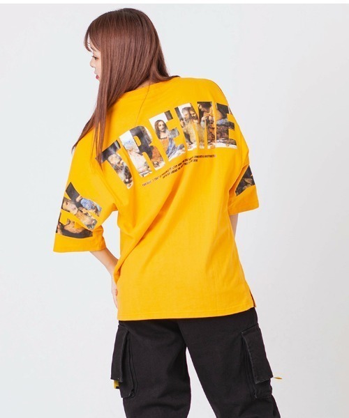 RE730（アールイーセブンサーティー）の「【RE730】RE730の人気モチーフビッグロゴTシャツ　ビッグシルエット（Tシャツ/カットソー・メンズ・オフホワイト/ブラック/イエロー・MEDIUM/LARGE/X-LARGE）」の4枚目の写真
