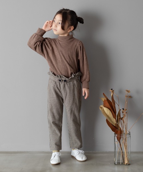 MAKE YOUR DAY（メイクユアデイ）の「接結天竺ボリューム袖ハイネック長袖Tシャツ■80～140cm（Tシャツ/カットソー・キッズ・ブラウン/オフホワイト/ラベンダー・120/130/140/90/100/110/80）」の4枚目の写真