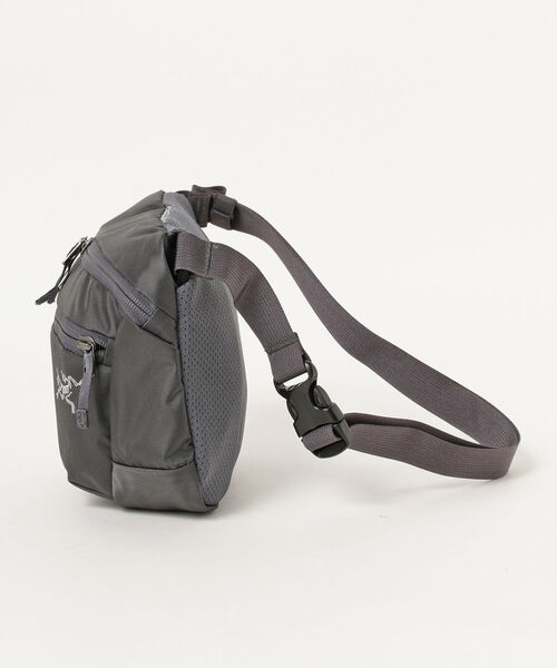 ARC'TERYX ウエストポーチ グレー/ブラック ARC'TERYX（アークテリクス）の「ARC'TERYX / MANTIS 2 ウエスト