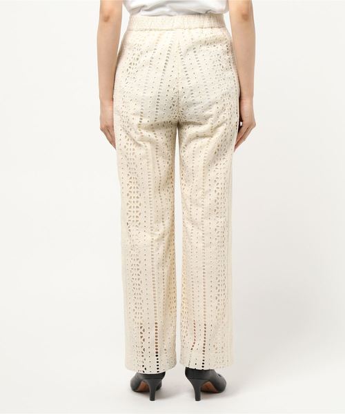 NINE（ナイン）の「カットワークストレートパンツ（その他パンツ・レディース・ダークブラウン/ベージュ系その他・1/0）」の4枚目の写真