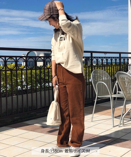 Lee(リー)の「【Lee】サイドスリットビッグシルエットパーカー(パーカー・レディース・ブラック/キナリ/キャメル・M/L)」の7枚目の写真