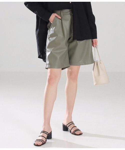 Alluge（アルージュ）の「バミューダパンツ（その他パンツ・レディース・ブラック/カーキ/ベージュ・FREE）」の3枚目の写真
