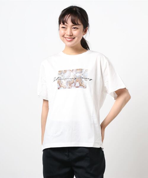 INTERPLANET(インタープラネット)の「刺繍ロゴ*ストゥレイタムプリントドライタッチコットンTシャツ(Tシャツ/カットソー・レディース・ブラック/キャメル/オフホワイト・FREE)」の2枚目の写真