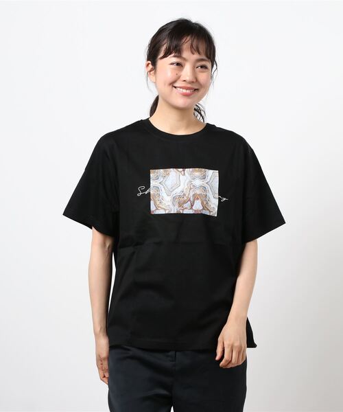 INTERPLANET(インタープラネット)の「刺繍ロゴ*ストゥレイタムプリントドライタッチコットンTシャツ(Tシャツ/カットソー・レディース・ブラック/キャメル/オフホワイト・FREE)」の11枚目の写真
