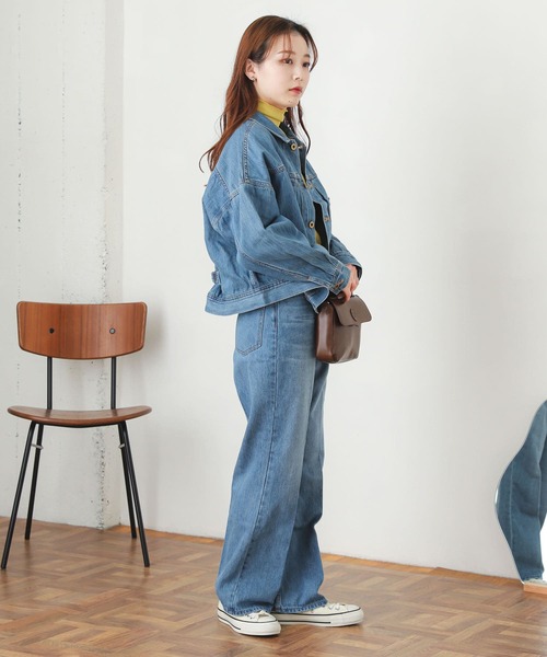 SENSE OF PLACE by URBAN RESEARCH(センスオブプレイスバイアーバンリサーチ)の「センタープレスフレアデニム(デニムパンツ・レディース・ワンウォッシュ/ライトインディゴブルー・MEDIUM/SMALL)」の3枚目の写真