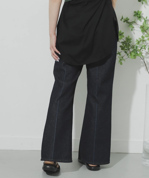 SENSE OF PLACE by URBAN RESEARCH(センスオブプレイスバイアーバンリサーチ)の「センタープレスフレアデニム(デニムパンツ・レディース・ワンウォッシュ/ライトインディゴブルー・MEDIUM/SMALL)」の20枚目の写真