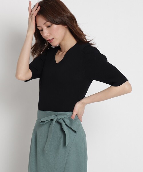 COUP DE CHANCE - 新品タグ 未着 COUP DE CHANCE【洗える】ニードルVネックニット COUP DE CHANCE - 新品タグ 未着 COUP DE CHANCE【洗える