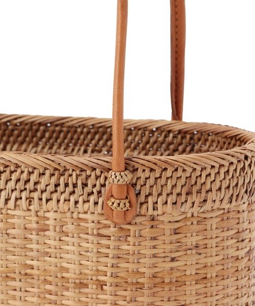 MADEMOISELLE ROPE'（マドモアゼル ロペ）の「【BALI WERKSTATTE】ミニバスケットカゴバッグ（かごバッグ・レディース・ベージュ・FREE）」の4枚目の写真