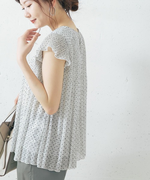 URBAN RESEARCH ROSSO（アーバンリサーチロッソ）の「ランダムプリーツドットプリントブラウス（シャツ/ブラウス・レディース・ホワイト系その他/ブルー系その他・FREE）」の22枚目の写真