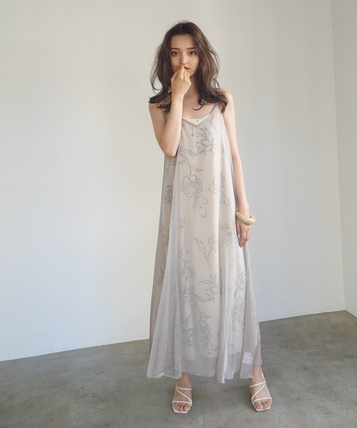 LADYMADE(レディメイド)の「シアーキャミソールレイヤードワンピース(ワンピース・レディース・カーキ/ライトベージュ/ブラック・FREE)」の15枚目の写真