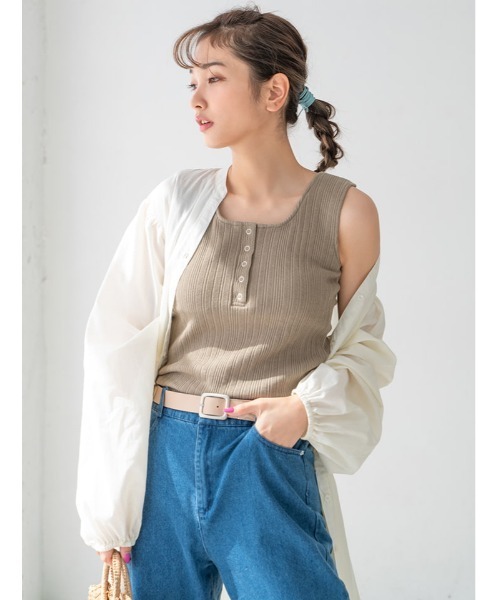 fifth(フィフス)の「ヘンリーネックカップ付リブタンクトップ(キャミソール・レディース・カーキ/アイボリー/グレイッシュベージュ・MEDIUM)」の3枚目の写真