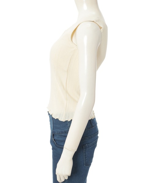 fifth(フィフス)の「ヘンリーネックカップ付リブタンクトップ(キャミソール・レディース・カーキ/アイボリー/グレイッシュベージュ・MEDIUM)」の6枚目の写真