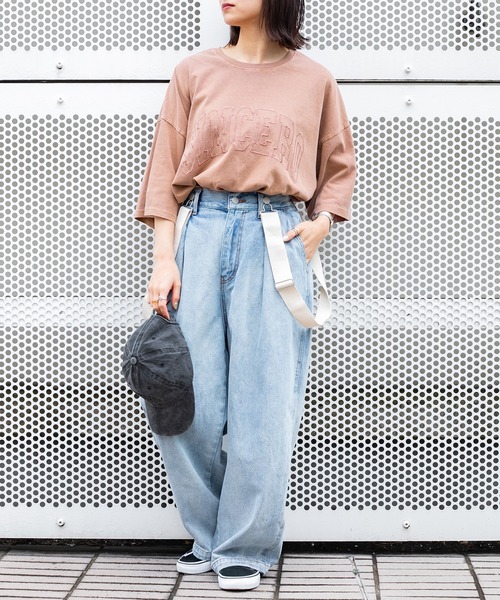 PairPair（ペアペア）の「ピグメント刺繍ロゴT(ユニセックス)（Tシャツ/カットソー・レディース・ライトグリーン/ライトブラウン/スミクロ/グレイッシュベージュ・MEDIUM/LARGE）」の14枚目の写真