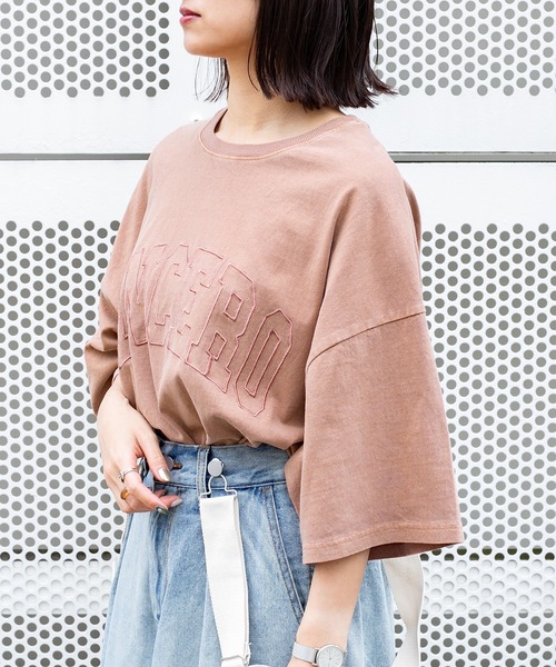 PairPair（ペアペア）の「ピグメント刺繍ロゴT(ユニセックス)（Tシャツ/カットソー・レディース・ライトグリーン/ライトブラウン/スミクロ/グレイッシュベージュ・MEDIUM/LARGE）」の16枚目の写真