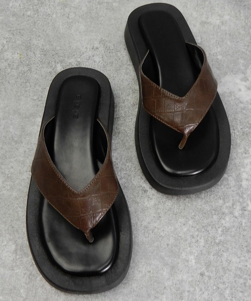 alala（アララ）の「厚底トングサンダル（サンダル・レディース・ベージュ/ホワイト/ブラック/ブラウン系・S/M/L/LL）」の19枚目の写真