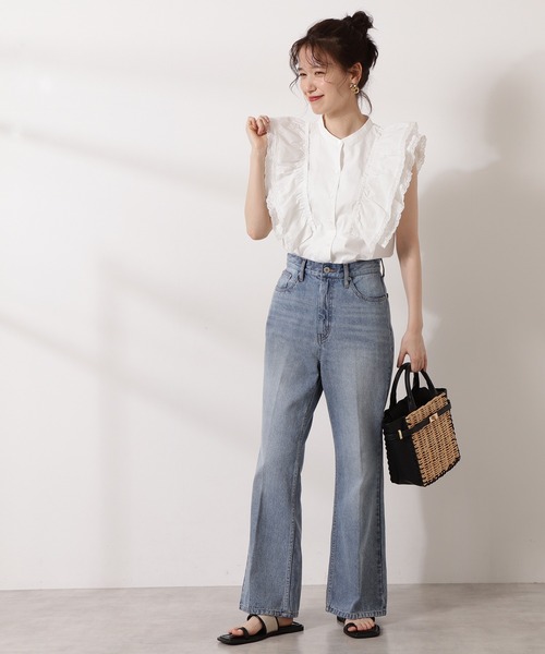 N.（N. Natural Beauty Basic）（エヌエヌナチュラルビューティーベーシック）の「コットンレースフリルスリーブブラウス（シャツ/ブラウス・レディース・ブラック/ホワイト・MEDIUM）」の4枚目の写真