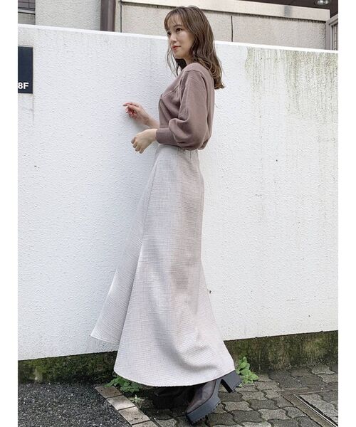 dazzlin（ダズリン）の「スリットアソートフレアスカート（スカート・レディース・グレー/レッド/ブラウン・SMALL/MEDIUM）」の14枚目の写真