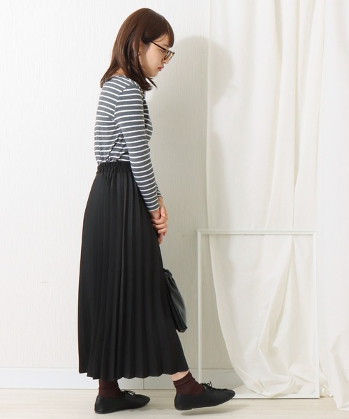 libelle more（リベル モア）の「起毛ツイル　アコーディオンプリーツスカート（スカート・レディース・ブラック/モカ/ライトカーキ/グレイッシュベージュ・M/L）」の14枚目の写真