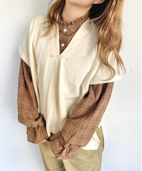 nemne store(ネンネストア)の「秋の香りのサイドリボンVネックベスト(ベスト・レディース・ブルー/アイボリー/スミクロ・フリー)」の1枚目の写真