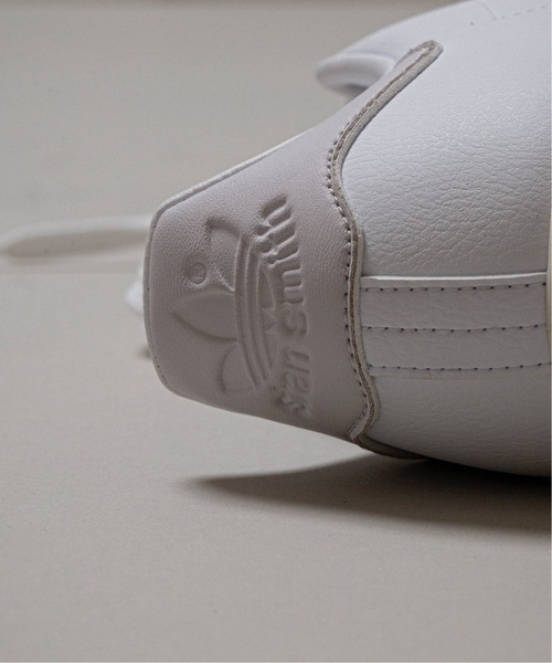 IENA（イエナ）の「【adidas Originals / アディダス オリジナルス】別注 STAN SMITH◆（スニーカー・レディース・ホワイト・25cm/23cm/24.5cm/24cm/22.5cm/23.5cm）」の6枚目の写真