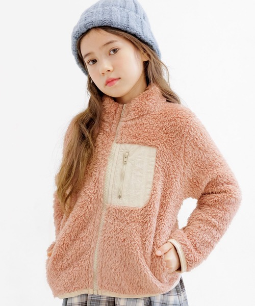 Bee des Bee（ビーデスビー）の「ボアジャケット（その他アウター・キッズ・ベージュ/ブラック/オフホワイト/ラベンダー/チャコール/ライトブルー/コーラルピンク・110cm/120cm/130cm/140cm/150cm/100cm）」の7枚目の写真