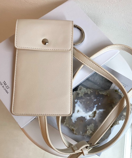 SPINNS（スピンズ）の「【組み合わせ自由自在】フェイクレザーカスタムバッグ モバイルケース（スマホケース/カバー・レディース・ブラック/アイボリー/ベージュ・ONESIZE）」の2枚目の写真