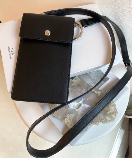 SPINNS（スピンズ）の「【組み合わせ自由自在】フェイクレザーカスタムバッグ モバイルケース（スマホケース/カバー・レディース・ブラック/アイボリー/ベージュ・ONESIZE）」の3枚目の写真